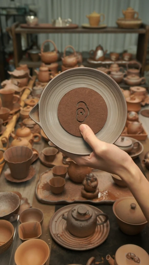 原矿老岩泥精工   鹰嘴蓄水壶承