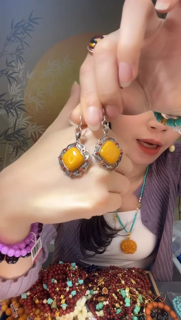 【闪购商品】琥珀裸石未镶嵌A0179天然蜜蜡