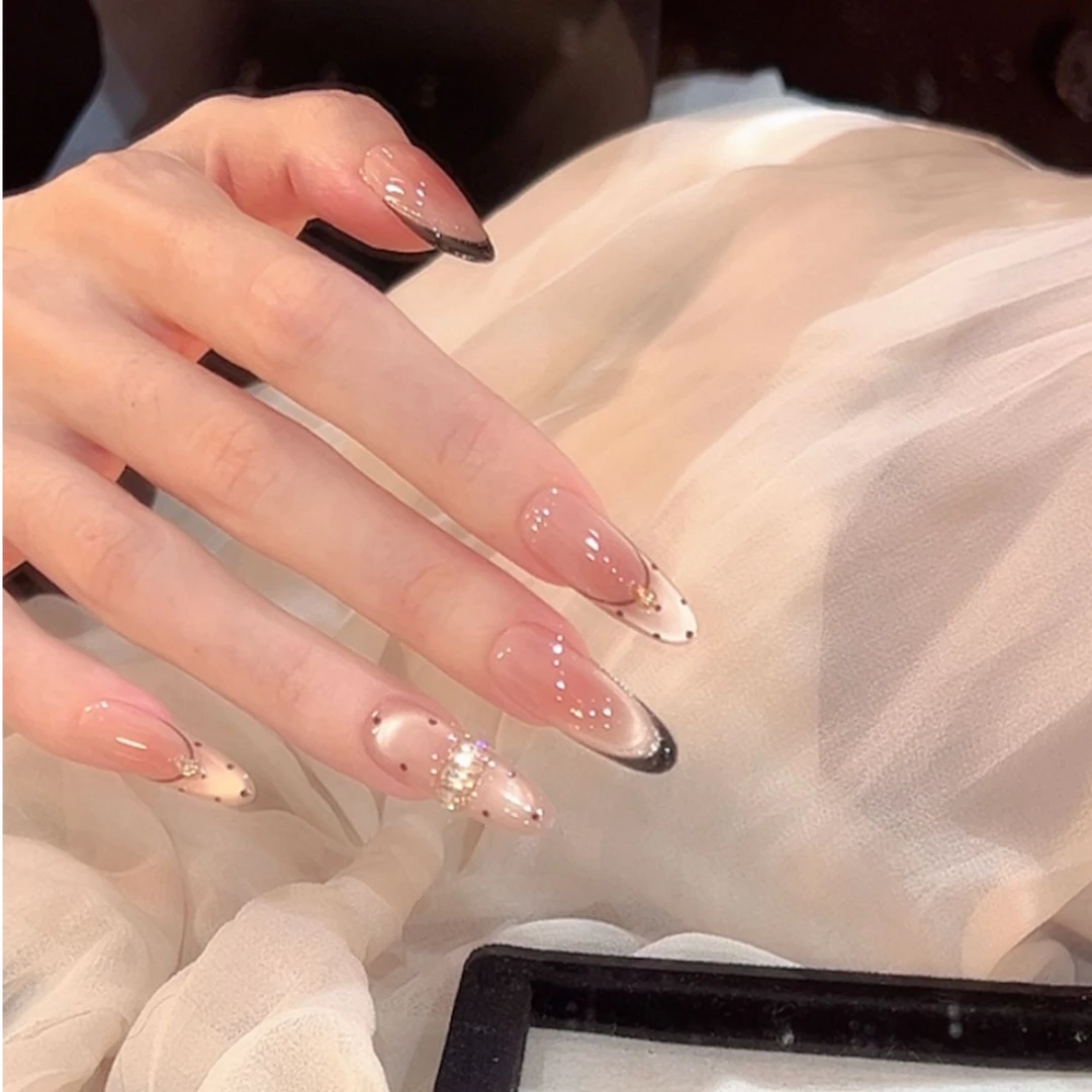 【赫本】秋冬黑色系纯手工穿戴甲