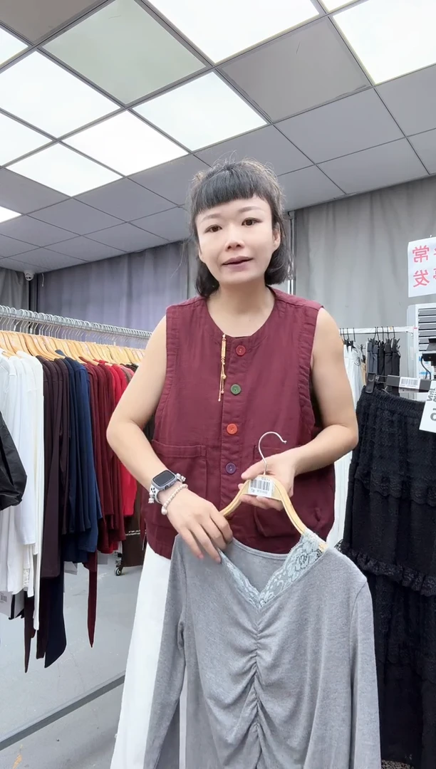 大哥家漂亮衣服漂亮颜色