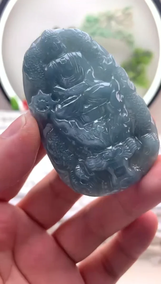 颈饰未镶嵌翡翠大日如来