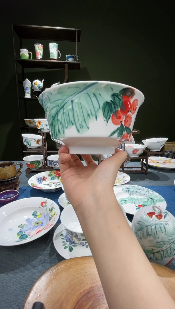 盘景德镇高温釉下彩6.5英寸金钟碗芭蕉樱桃