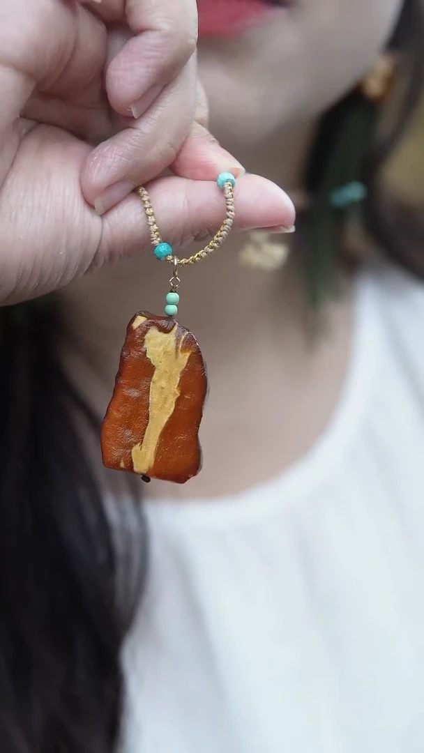 琥珀颈饰未镶嵌蜜蜡吊坠