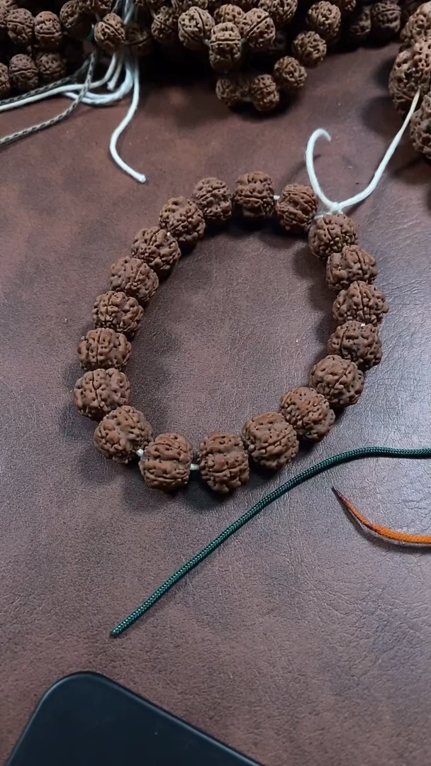 【闪购商品】金刚菩提手串23号方墩