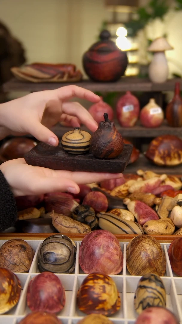 【闪购商品】木三个盘子花瓶鸭梨手把件