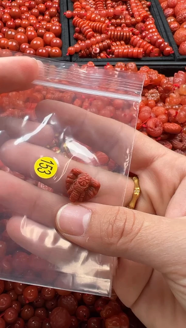 【闪购商品】南红玛瑙颈饰未镶嵌1