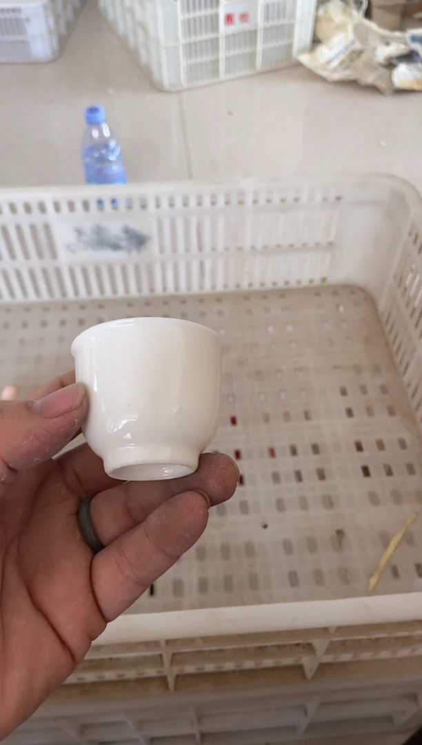 杯无运费险有瑕疵的摄影的产品有使用过的痕迹有点脏介意勿拍