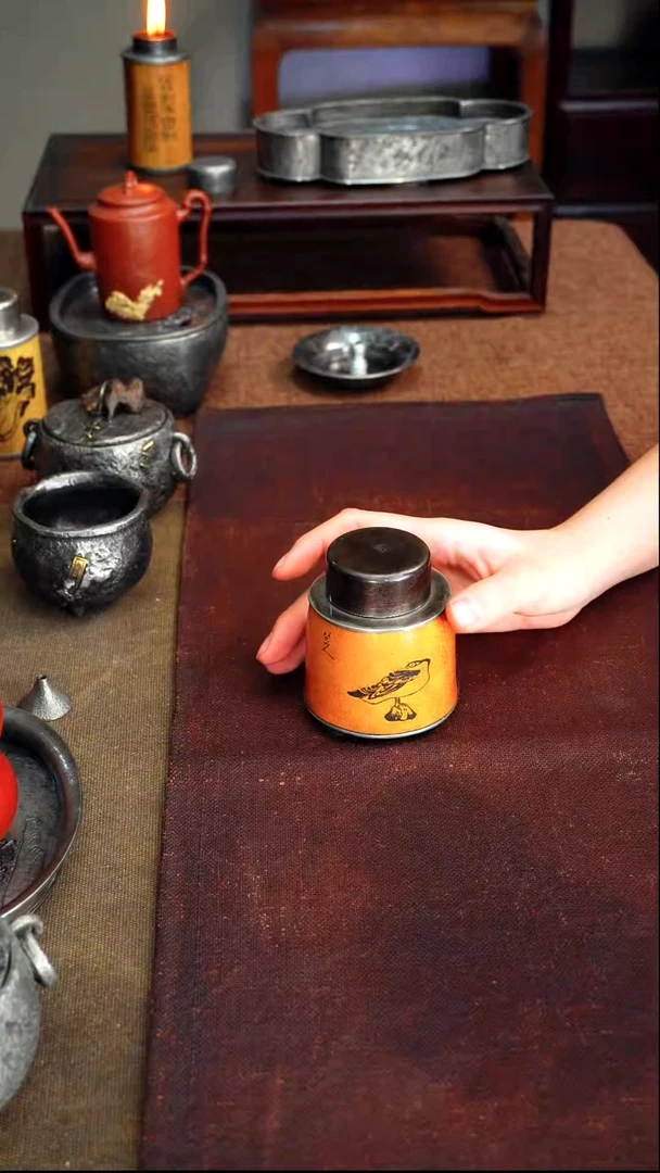 9494八大葫芦包锡茶叶罐