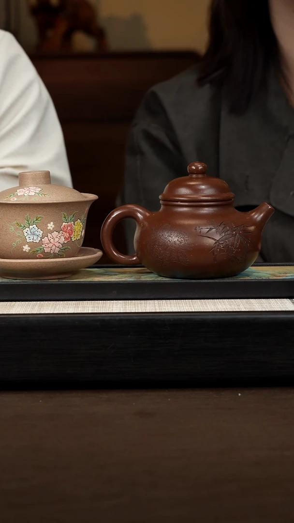 茶壶紫砂【P012】容天  290c  DJB