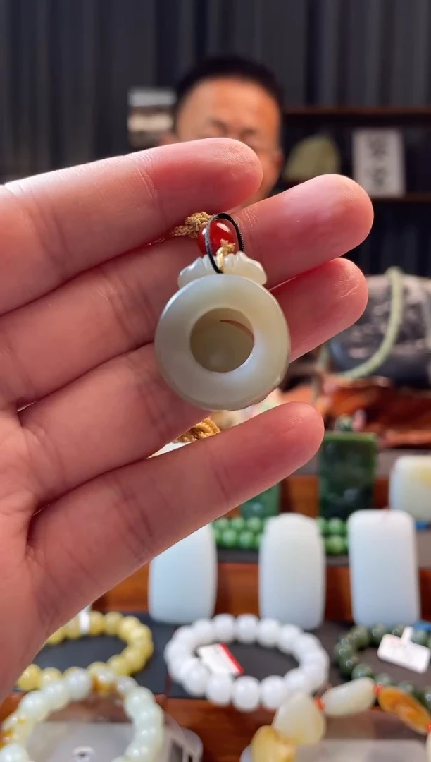 和田玉未镶嵌吊坠(不含链)挂件