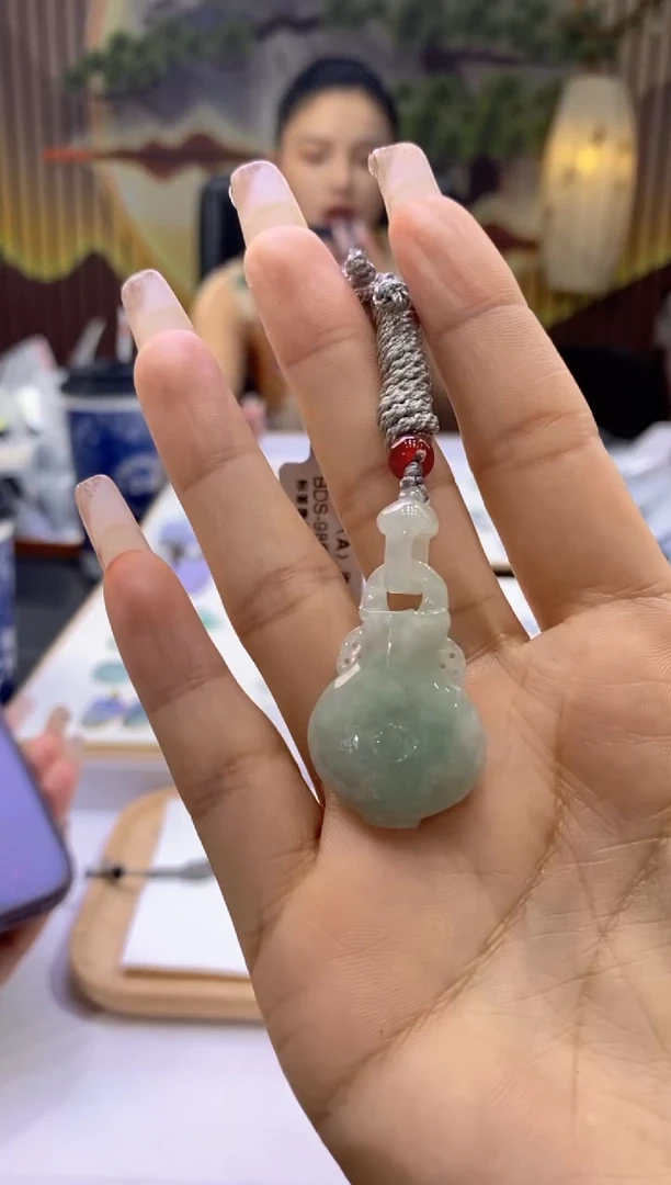翡翠未镶嵌颈饰好****✨00009551