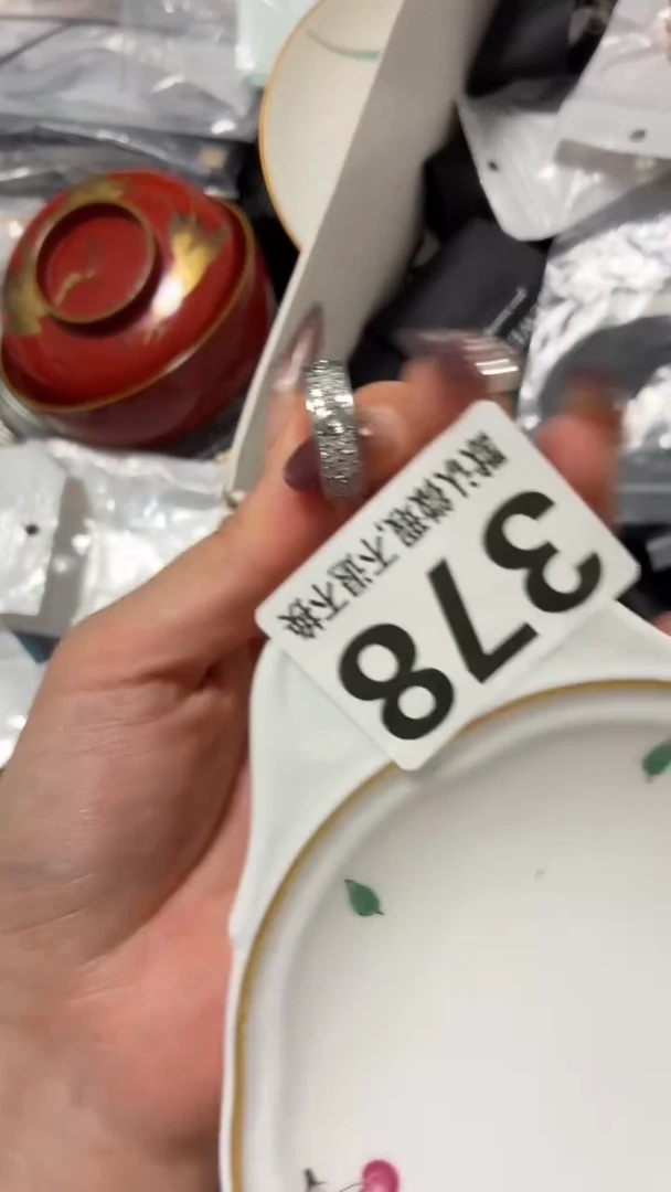 瓷片越****姐花朵图案瓷片实用器默认微瑕