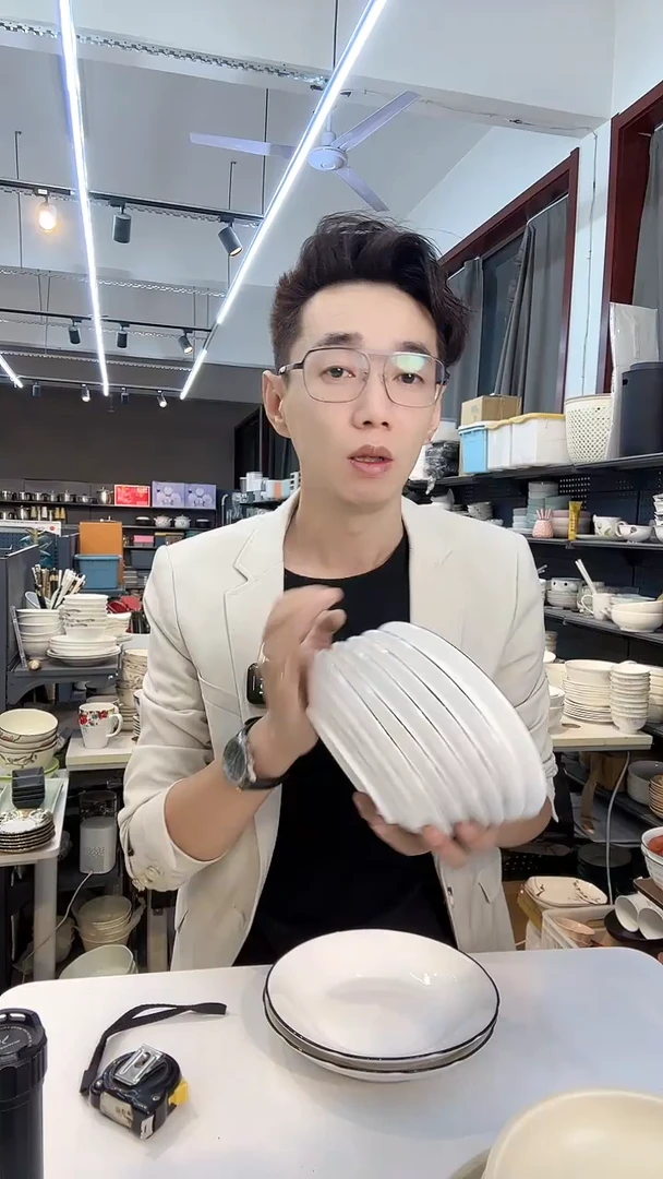 【闪购商品】新骨瓷波纹盘8只装