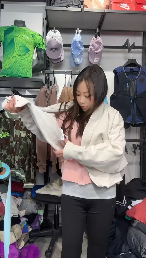 1020编码 瑕疵款直播间过款为准 尺码