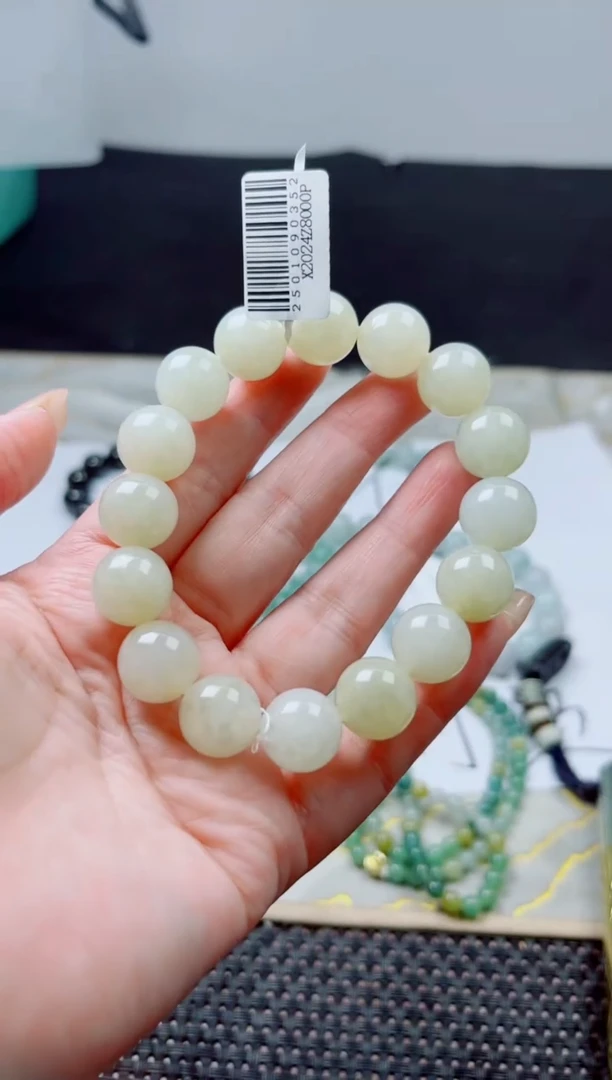 未镶嵌定制翡翠翡翠