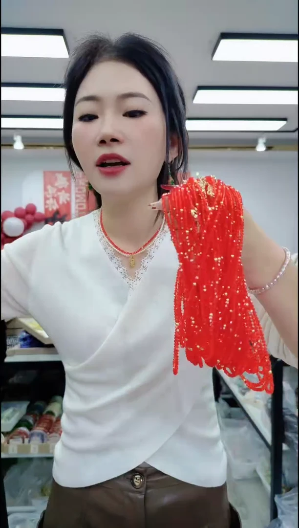 【闪购商品】尖晶石颈饰合金1801亮红色项链