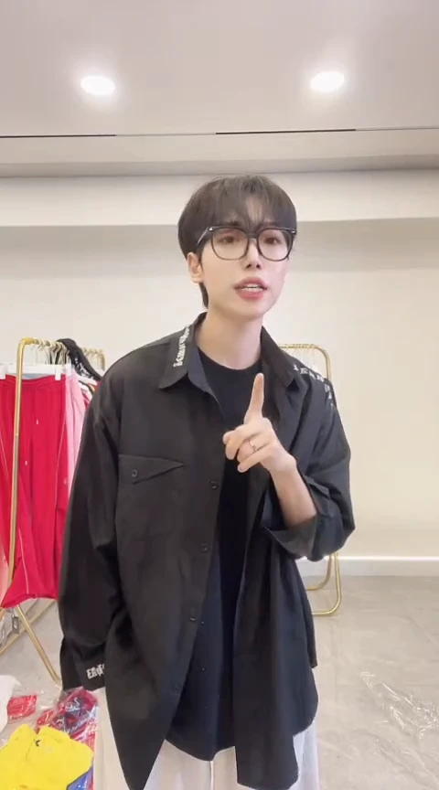 闪电购精品女装27L