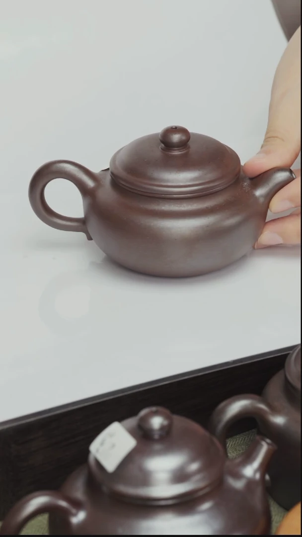 茶壶紫砂黑星土柴烧-仿古-150cc-半手