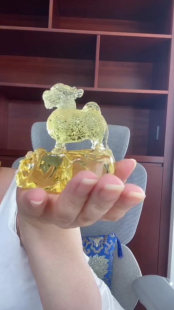 琥珀颈饰未镶嵌雨**支吊坠