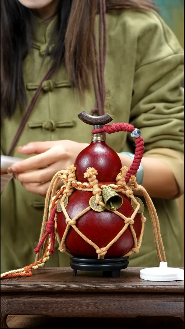 YB030复古网兜款天然酒葫芦（一物一拍）