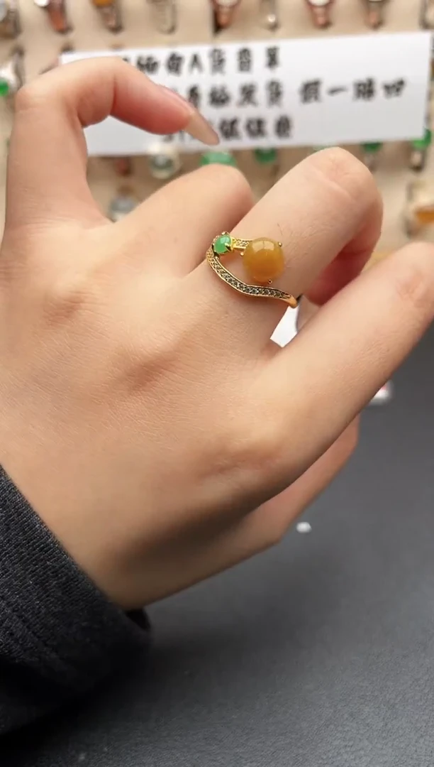 银S925镶嵌戒指翡翠一物一证一礼盒