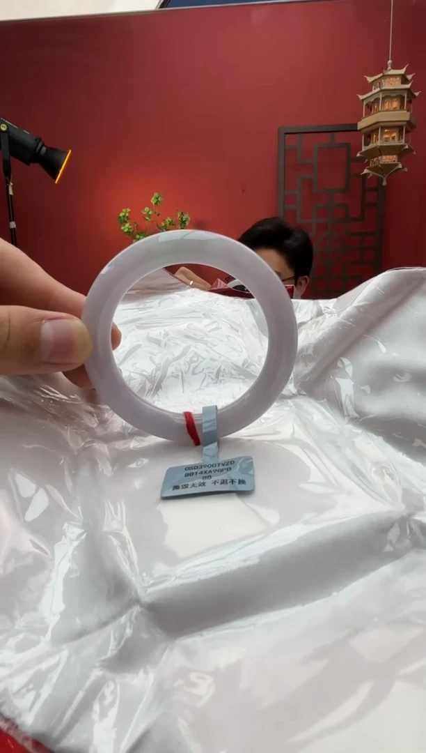 未镶嵌手镯（圆镯）翡翠翡翠手镯7