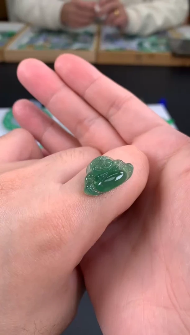 【闪购商品】定制翡翠未镶嵌翡翠