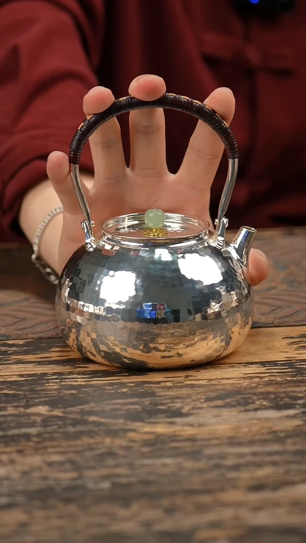 手工锤纹钱袋壶1壶