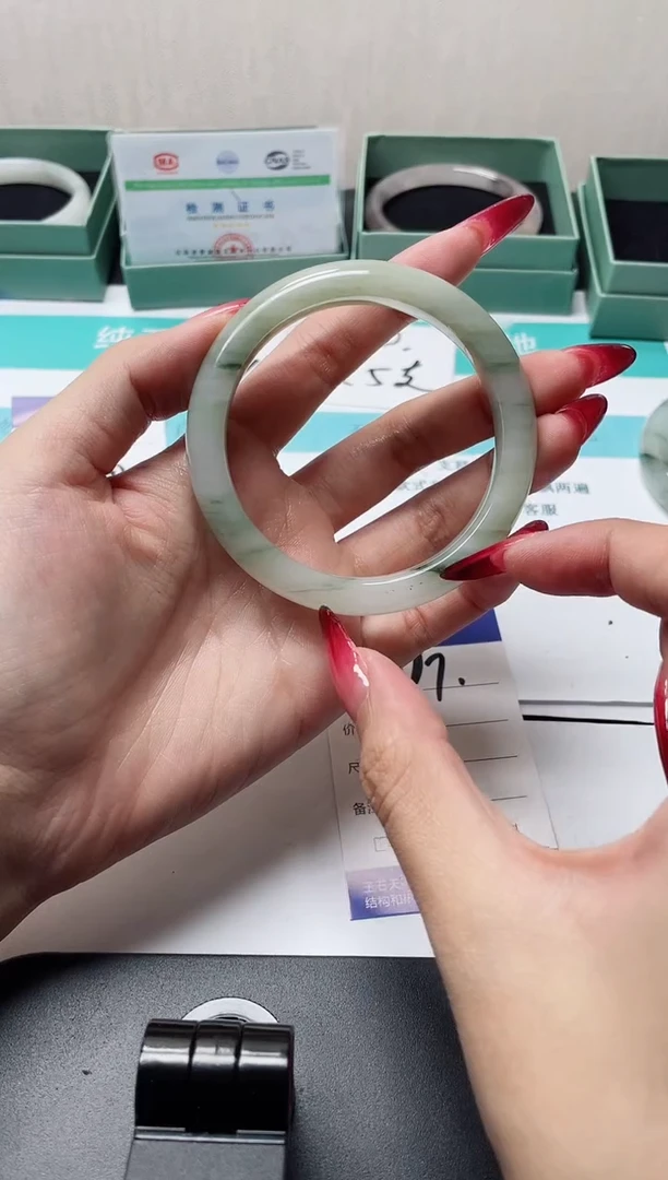 未镶嵌手镯石英质玉197-59