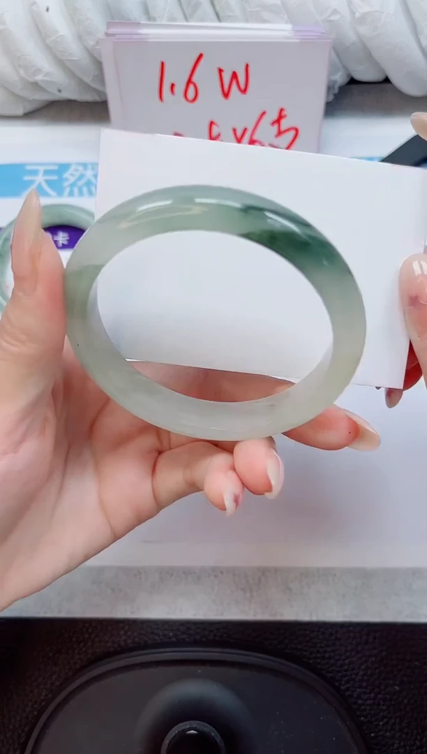 未镶嵌手镯石英质玉151-59/60