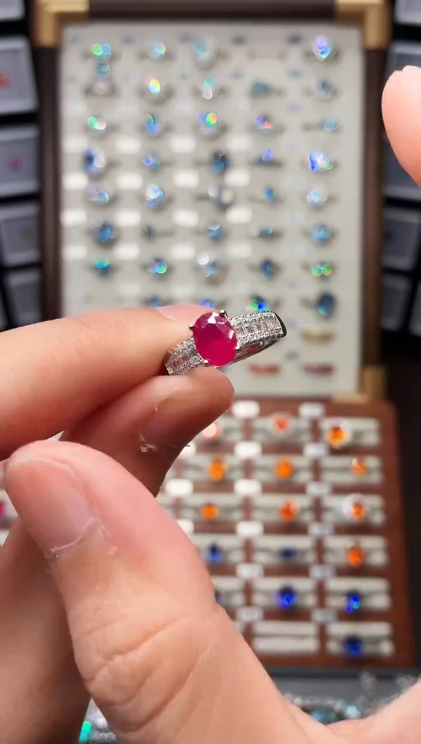 银S925镶嵌戒指红宝石1888