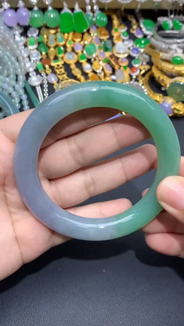 翡翠手镯未镶嵌小*姐163-春日珠宝