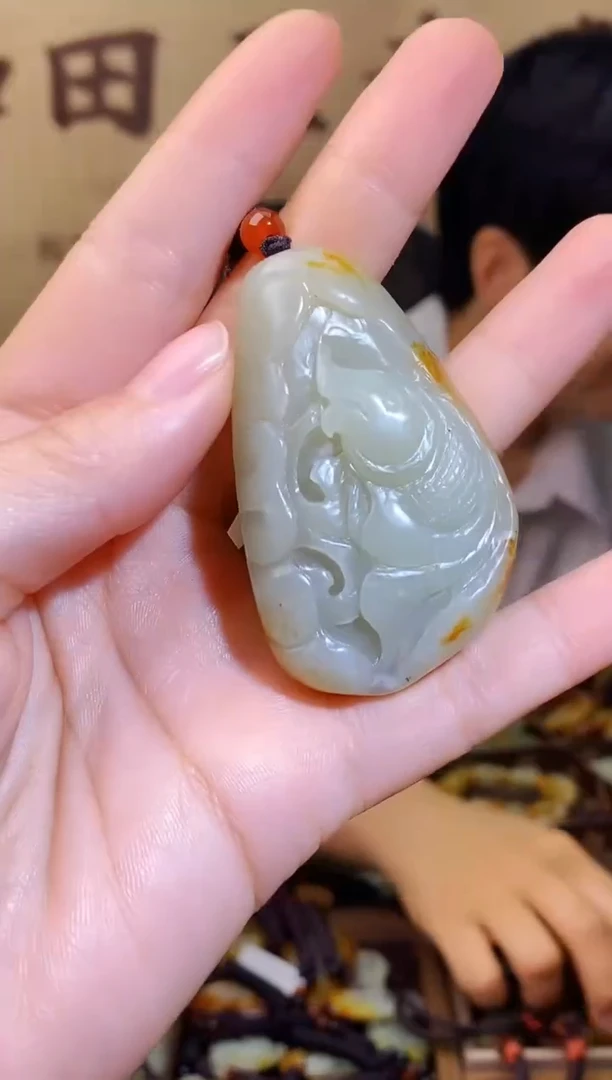 和田玉未镶嵌颈饰1