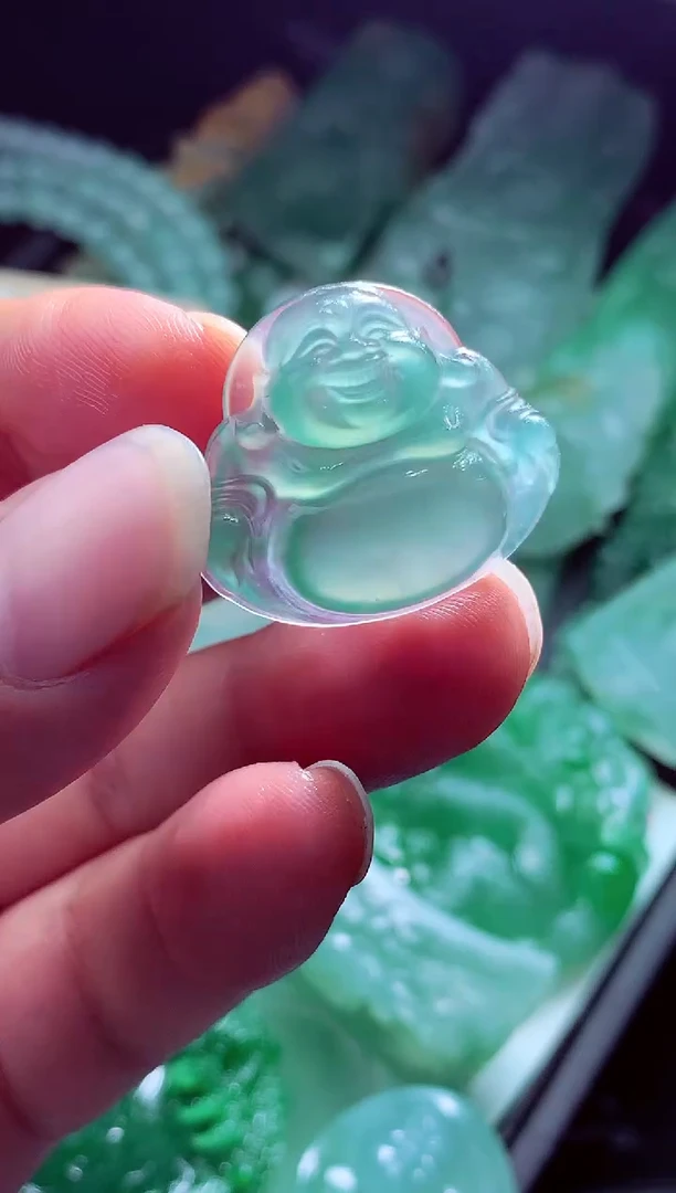 未镶嵌定制翡翠就****?翡翠毛货定制