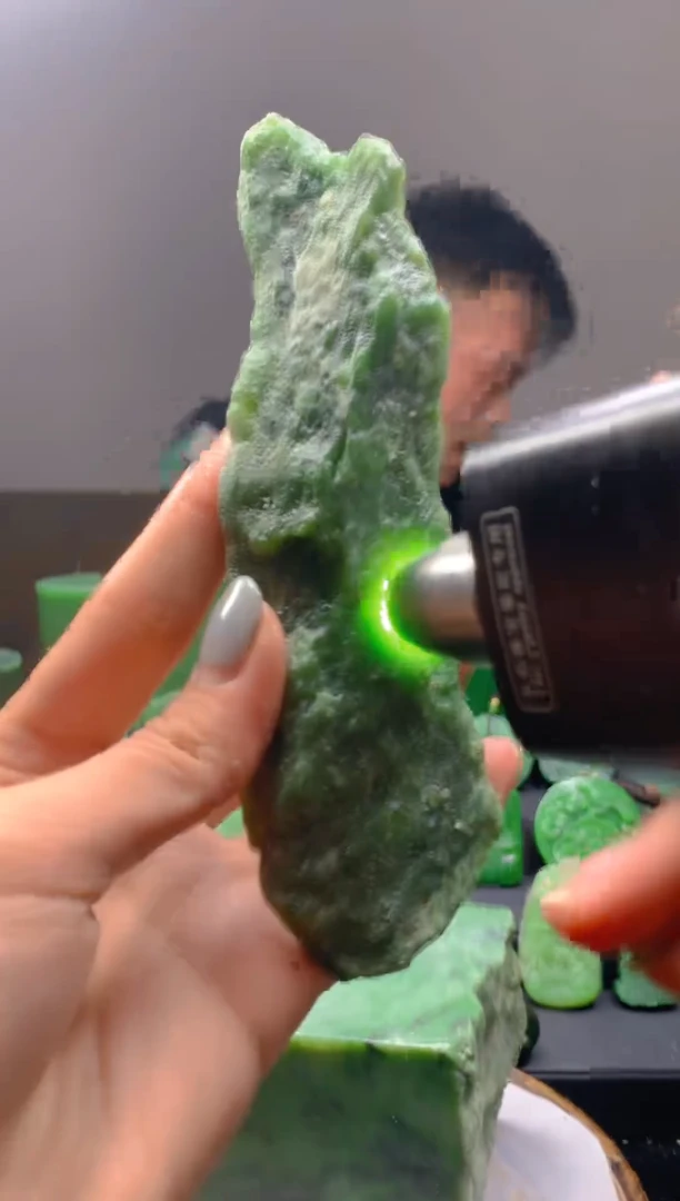 未镶嵌和田玉珠宝半成品1