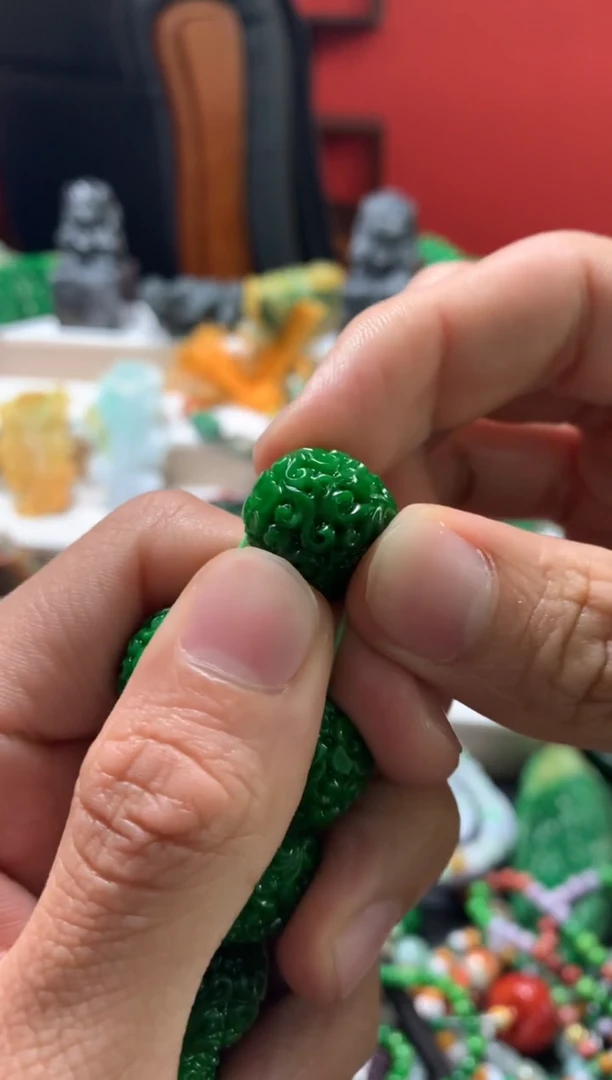 颈饰未镶嵌翡翠缅甸翡翠