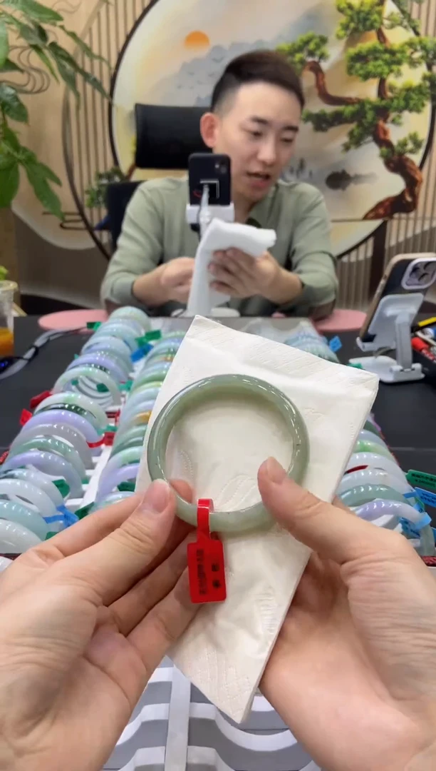 未镶嵌手镯翡翠9616