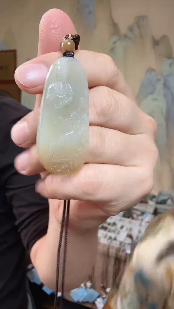 颈饰未镶嵌和田玉.