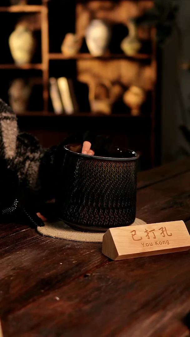 摆件4-40高16口15误差2已打孔