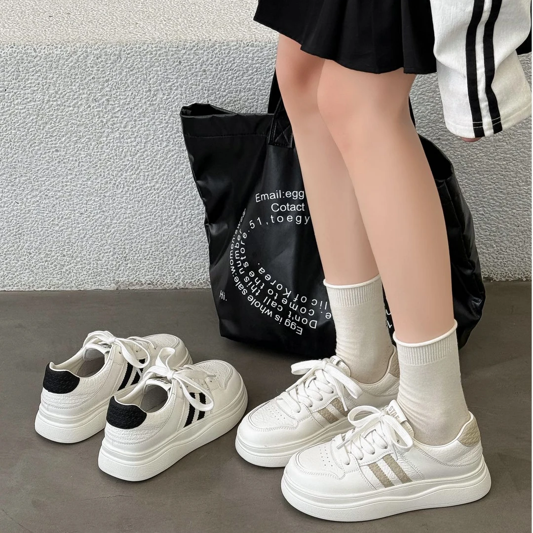 2025新款大码女鞋40一43秋季时尚拼色休闲鞋百搭平底系带小白鞋