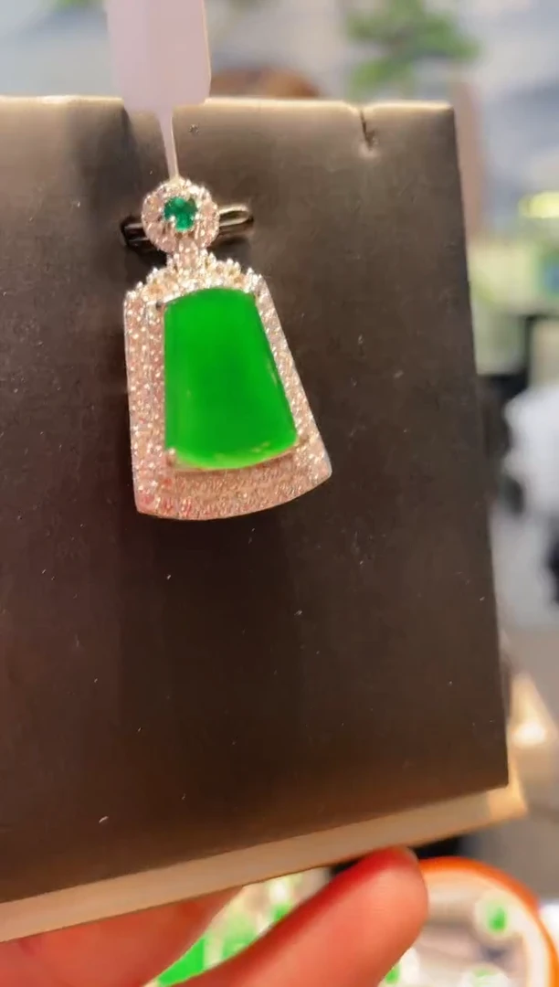 【闪购商品】翡翠吊坠(不含链)未镶嵌A22天然A货翡翠