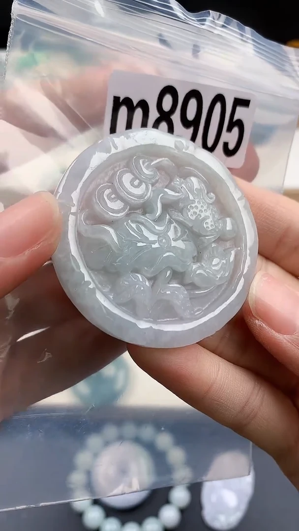 颈饰未镶嵌翡翠天然翡翠吊坠挂件