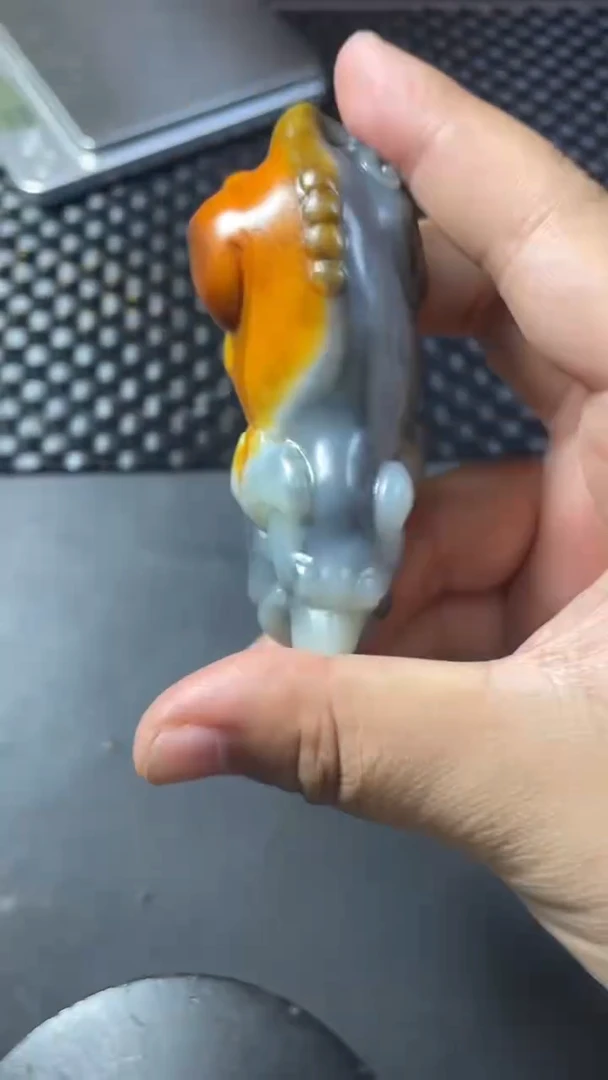 和田玉未镶嵌颈饰大****玉1