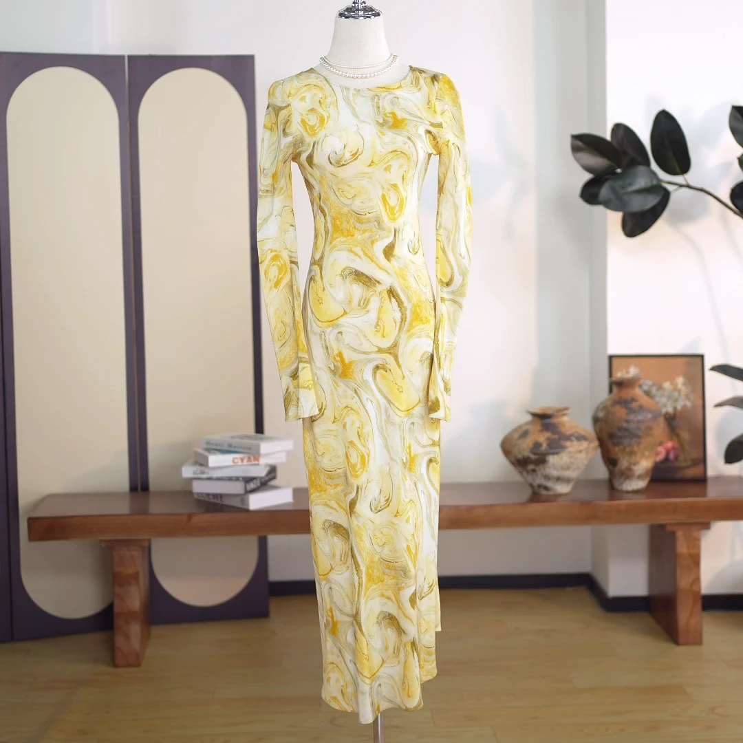 【DY】气质开挂淡黄印花长裙长袖飘逸火速码住（送吊带）  8-6