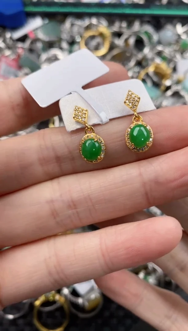 银S925镶嵌戒指翡翠888               10