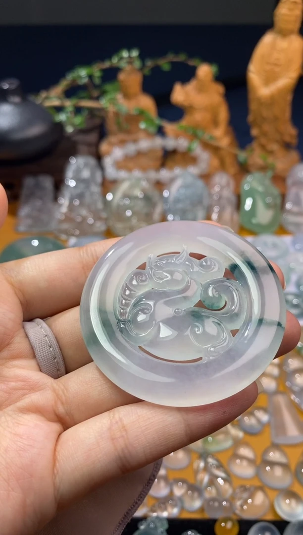 吊坠(不含链)未镶嵌翡翠麒麟牌