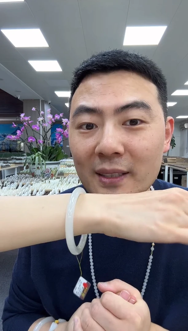 未镶嵌手镯和田玉60  439