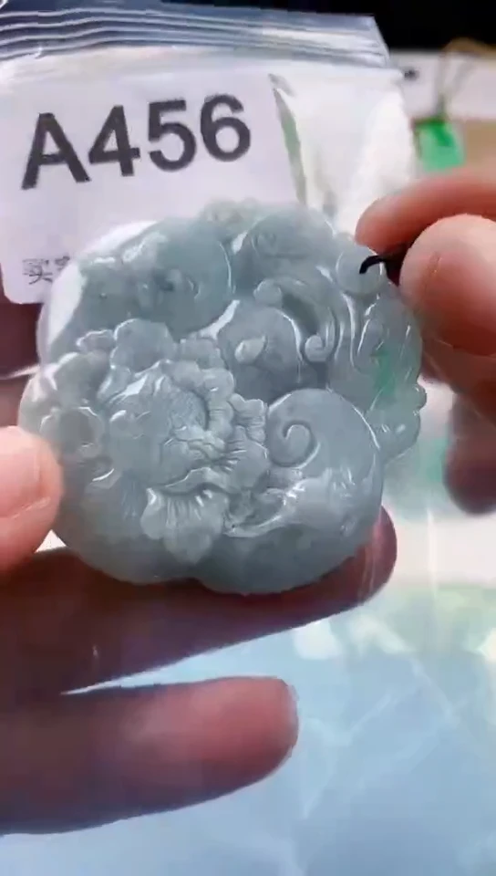 【闪购商品】翡翠挂件未镶嵌天然翡翠吊坠挂件