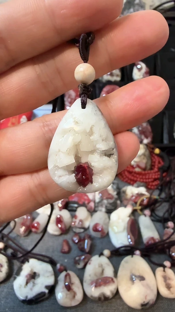 【闪购商品】天然辰砂大晶砂随行吊坠1