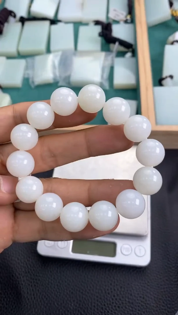 手串未镶嵌和田玉手串卡15